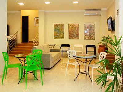 Hotel Oyo Ecosuites 3*
